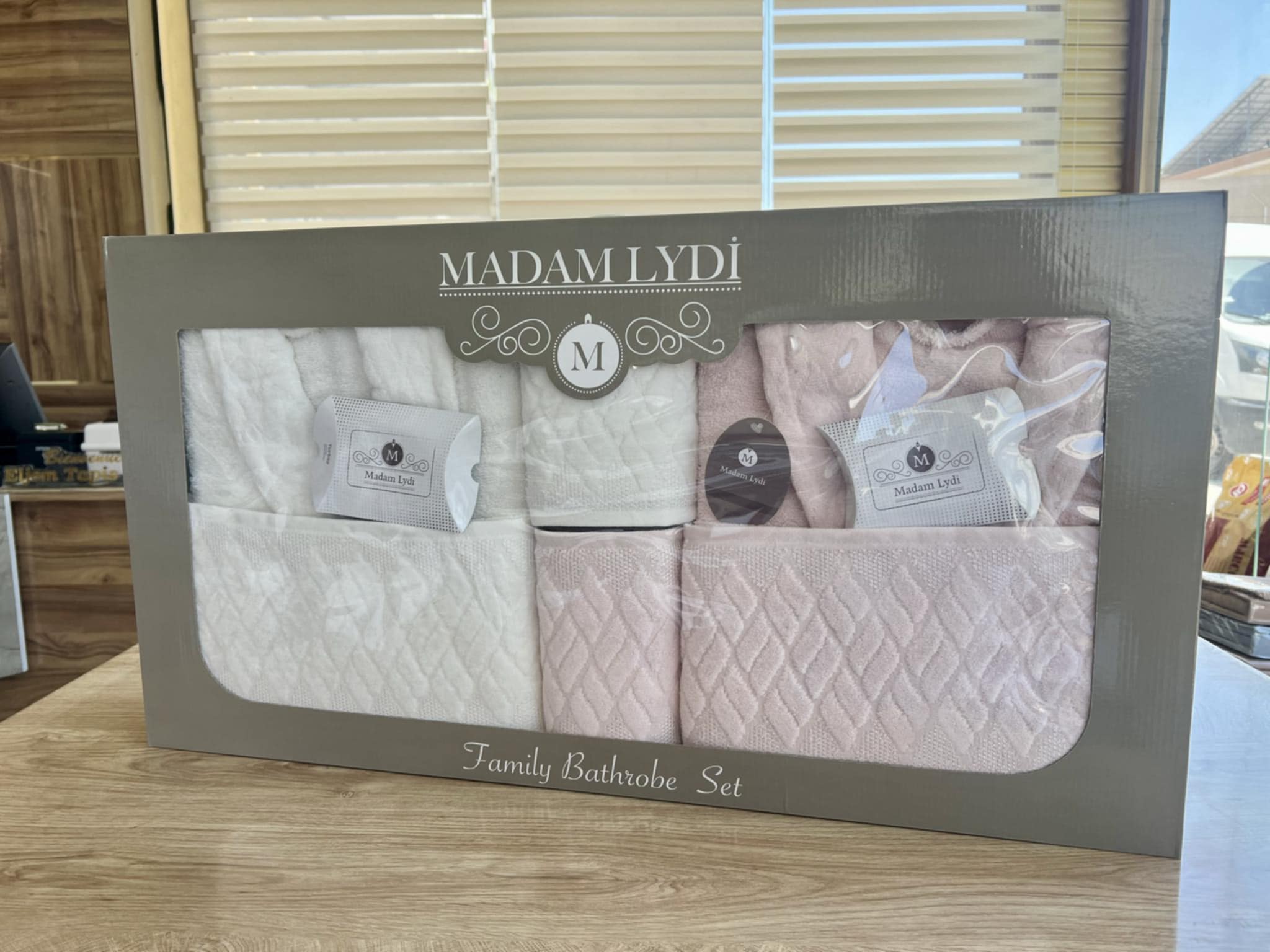 Cape de Bain Madam Lydi 6 Pièces – Homme & Femme (Blanc / Rose)