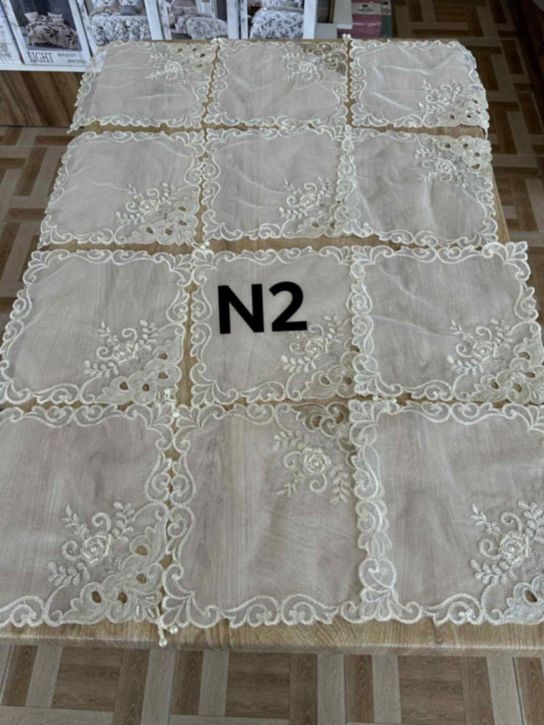 Nappe 16 pièces N2