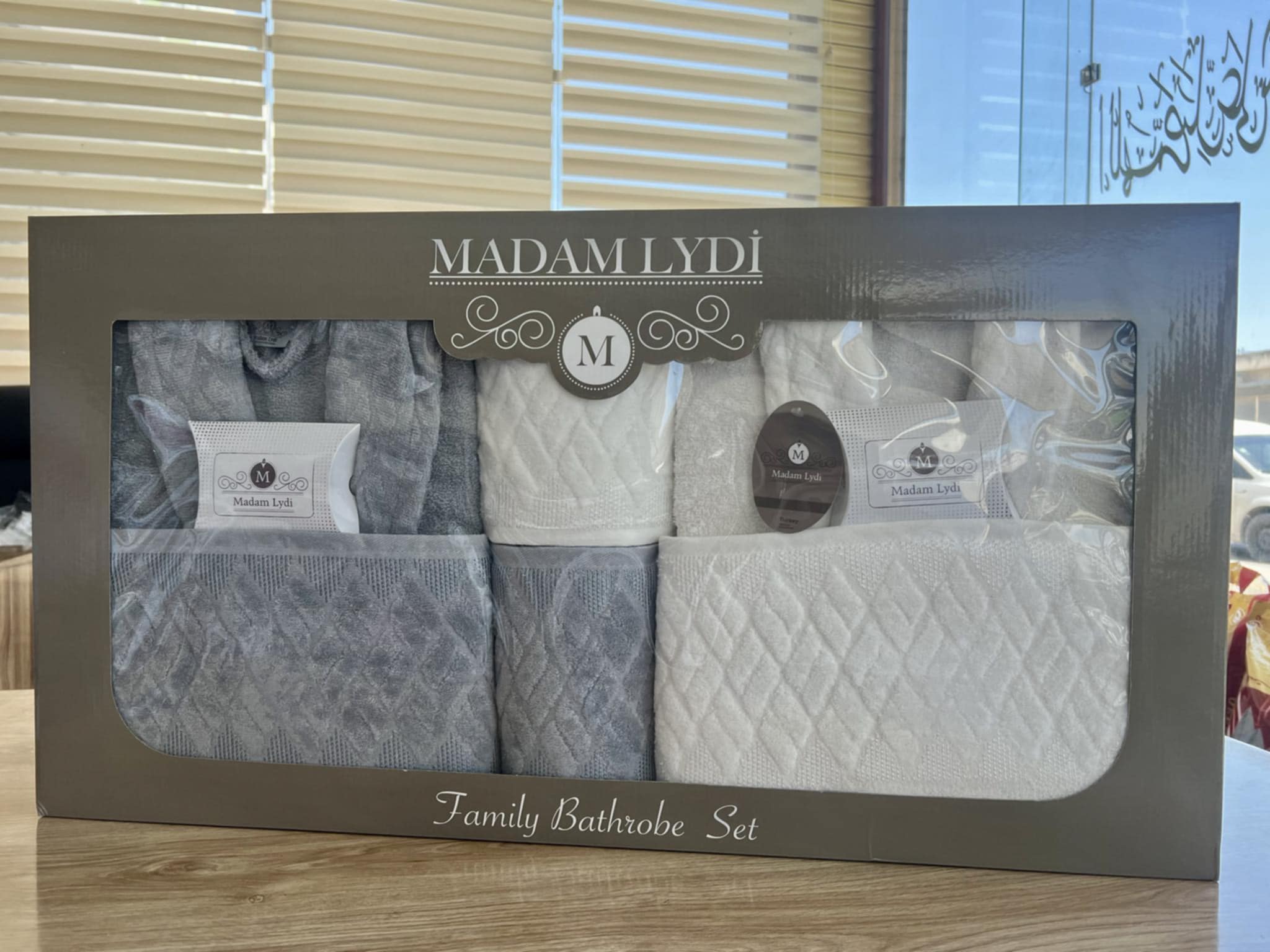 Cape de Bain Madam Lydi 6 Pièces – Homme & Femme (Gris / Blanc)