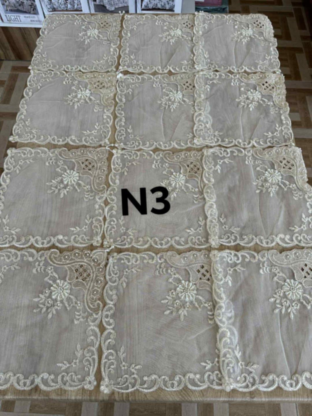 Nappe 16 pièces N3